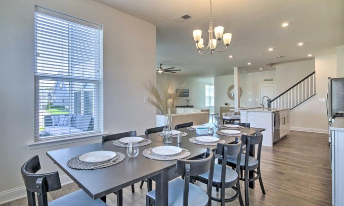 Millville House | Beach Shuttle and Pool Bishops Landing Townhome