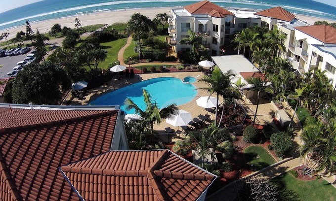 Tugun Apartment | Beach-side apartment