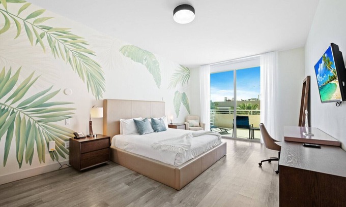 Hollywood Lakes Condo | Beach Studio/2 min walk to beach Costa Hollywood
