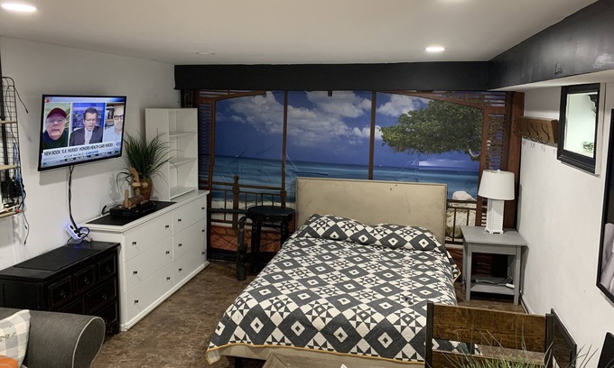 Milford Apartment | Beach Studio Fully Furnished