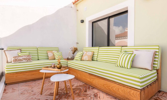 Armacao de Pera House | Beach Townhouse - Luxury, Wi-Fi, AC, 2min from the beach