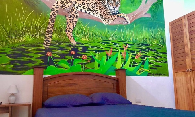 Central Pacific Coast House | Beach Townhouse A/C Jaguar (Kitchenette +)