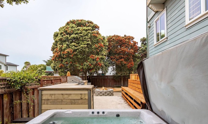 El Granada House | Beach Unit w/Private Hot Tub, Fire Pit, BBQ / Walk 2 Food & Activities