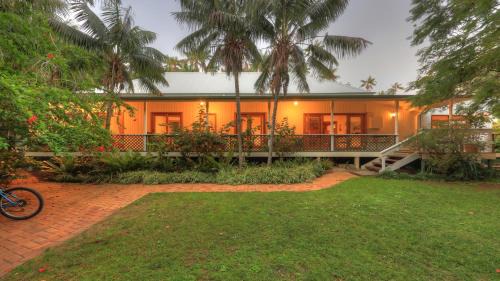 Lord Howe Island Bed & Breakfast | Beachcomber Lodge