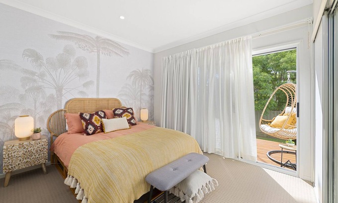Caves Beach House | "beached@caves" - Entire Home 1.5hrs From Sydney