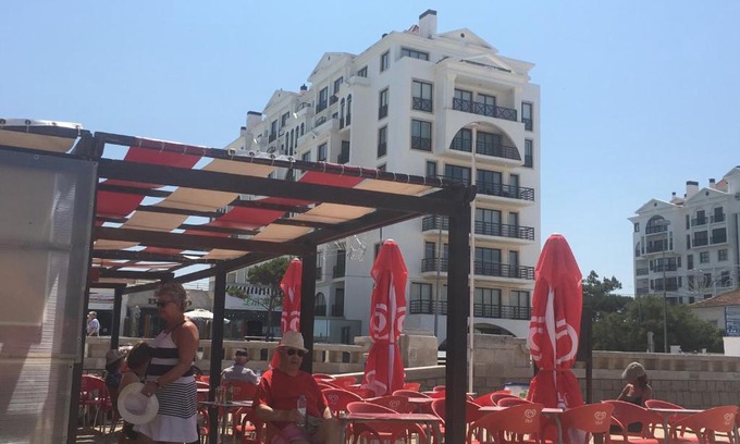 Sao Martinho do Porto Apartment | Beachfront 3bdr apt on Marginal Boulevard