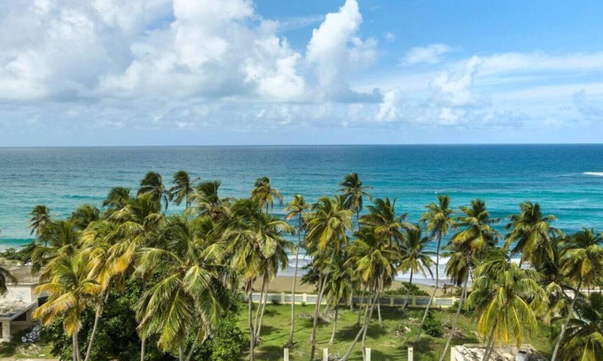 Bajura Apartment | Beachfront- Angelica Paradise!