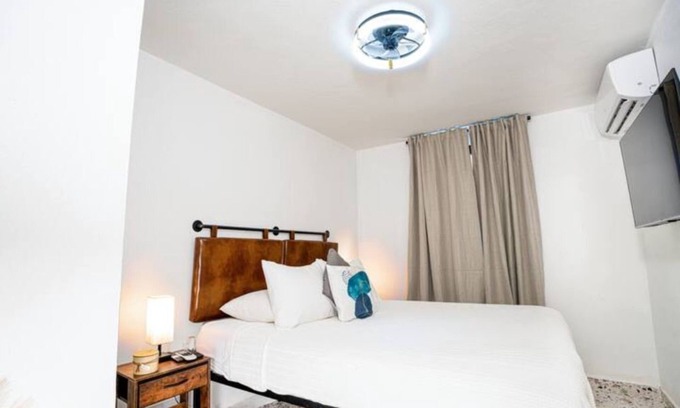 Cerro Gordo Apartment | Beachfront Bliss: 2BR Family-Friendly Retreat