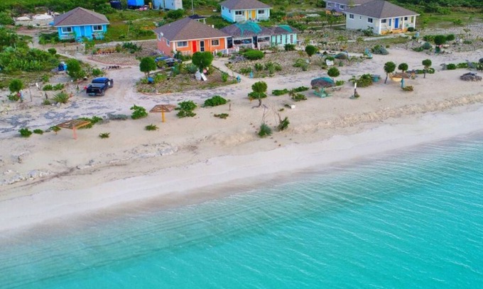 Cat Island Villa | Beachfront King Villa, Rollezz