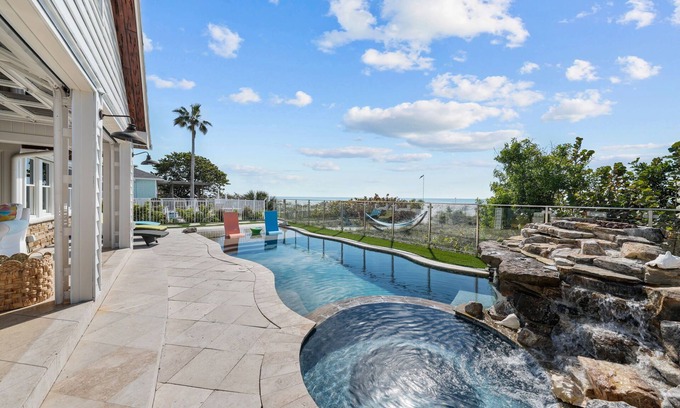 Independence Square House | Beachfront cottage with private pool and hot tub!