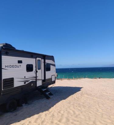 Punta Arenas House | Beachfront Camper, Bahia Turquesa BCS