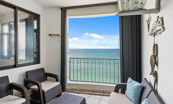Stella Condo | Beachfront condo at Victoria del Mar 3F
