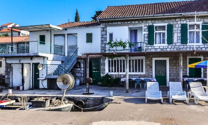 Seoca Apartment | Beachfront Escape – Steps from the Crystal-Clear Sea - One Bedroom Apartment