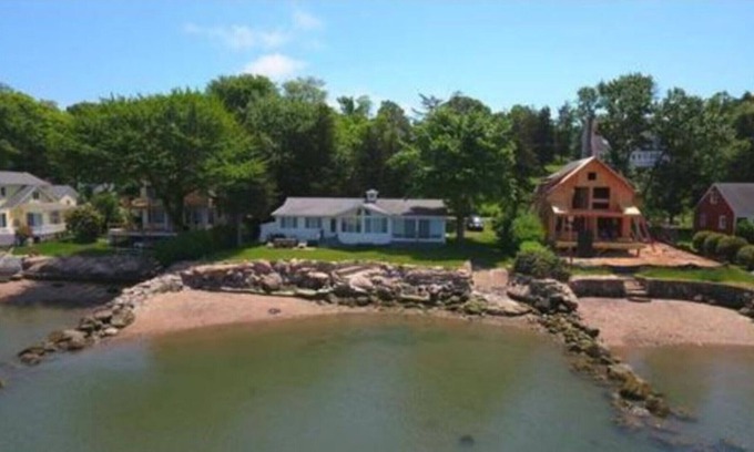 Guilford House | Beachfront Getaway ~ Private Beach ~ Gorgeous Water & Sunset Views