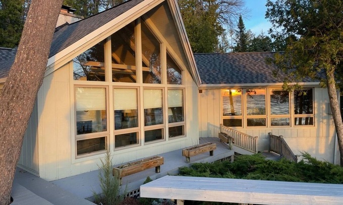 Harbor Springs House | Beachfront Home for Couples, Small Families on Lake Michigan