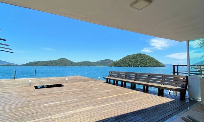 Costa Verde House | Beachfront House in Mangaratiba