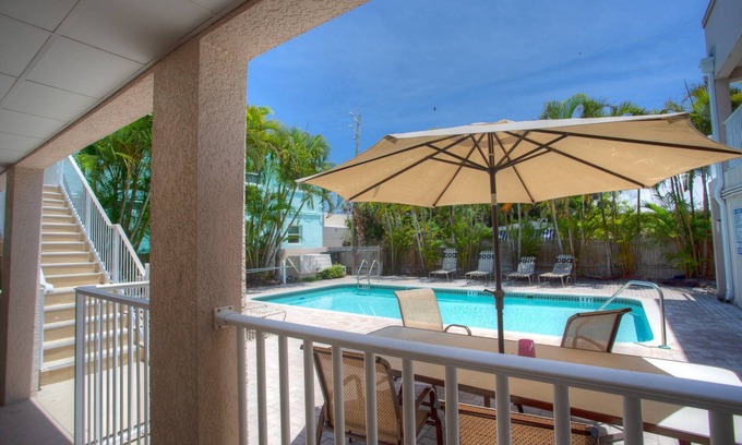 Pass-a-Grille Historic District Condo | Beachfront location on Pass-A-Grille beach.Walking distance to great restaurants and downtown shops.