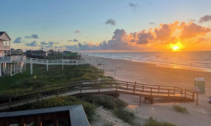 Surfside Beach House | Beachfront Luxe! Recent Build! On Sand Pet Friendly! Ocean Front! Super Cute