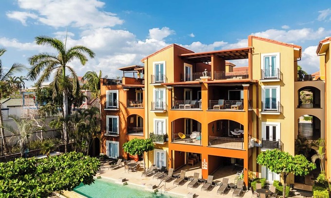 Playa Langosta Villa | Beachfront Modern 3BR Penthouse Roof top & ocean views, sleeps 7
