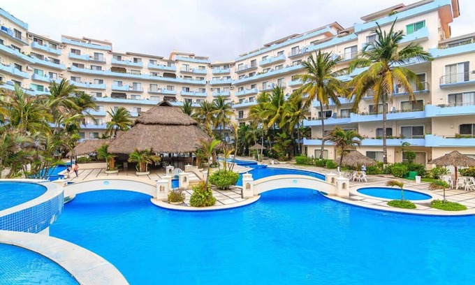 Manzanillo Apartment | Beachfront Penthouse in the heart of Manzanillo