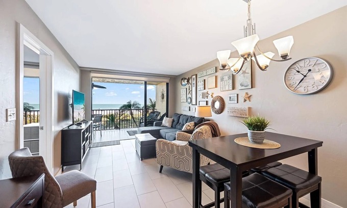 Marco Island Condo | Beachfront paradise in this gorgeous renovated ground floor condo!