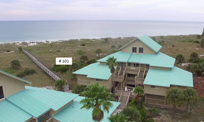 Placida Condo | Beachfront - Romantic - Relaxing - Panoramic Views - Little Gasparilla Island