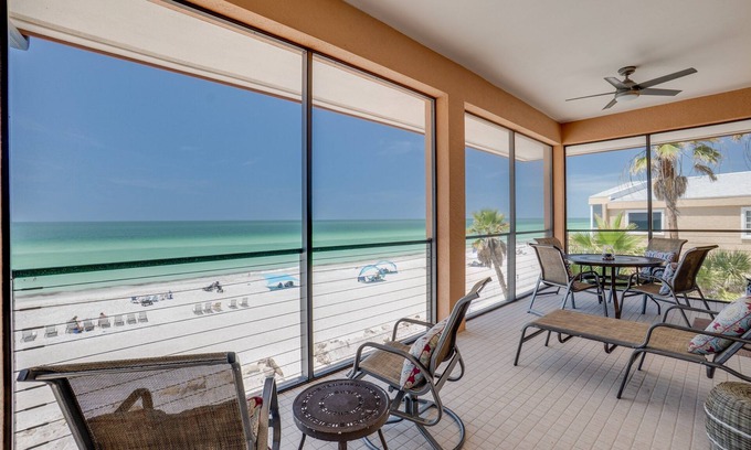 Bradenton Beach Condo | Beachfront - The View at BBC by SeaBreeze Vacation