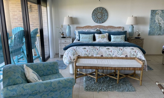 South Padre Island Condo | Beachfront with fantastic balcony! Amazing 3rd floor views!