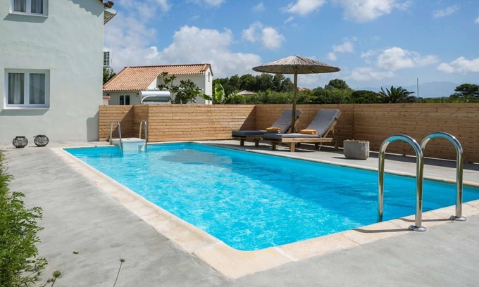Kounopetra Villa | Beachfront "zen" like villa