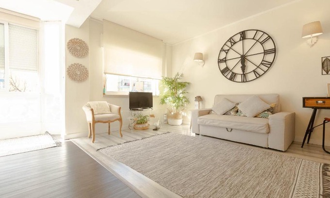 Carcavelos Apartment | Beachome4u