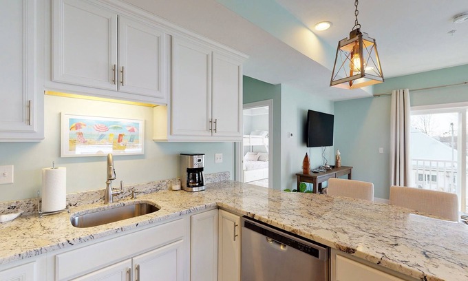 Old Orchard Beach Condo | Beachside Abode 2B | One- block from Beach | Balcony | Bayley Vacation Rentals
