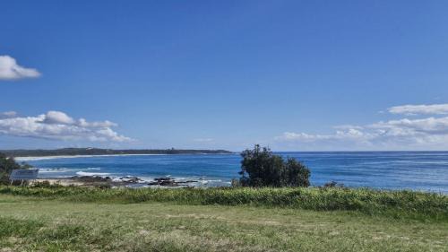 Diggers Camp House | Beachside Bungalow