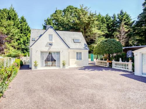 Penestin House | Beachside Family Retreat