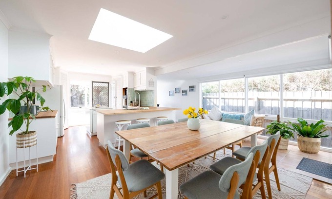 Jan Juc House | Beachside Hideaway - 300m from lookout