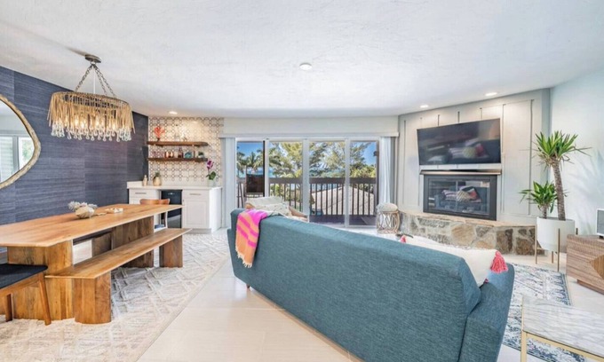 Indian Rocks Beach Apartment | Beachside, Lux, Beach View. We Are Open!