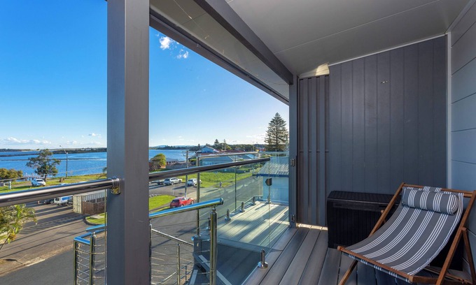 Harrington Apartment | Beachside Pet Friendly Unit 1 at Harrington