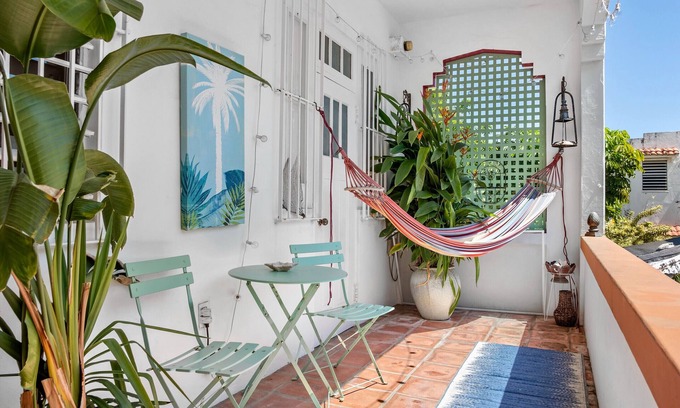 Parque Apartment | Beachside, Private Rooftop w/Generator
