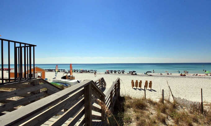 Sandestin Condo | Beachside Towers at Sandestin by Panhandle Getaways