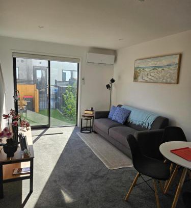 New Brighton Apartment | Beachside Townhouse