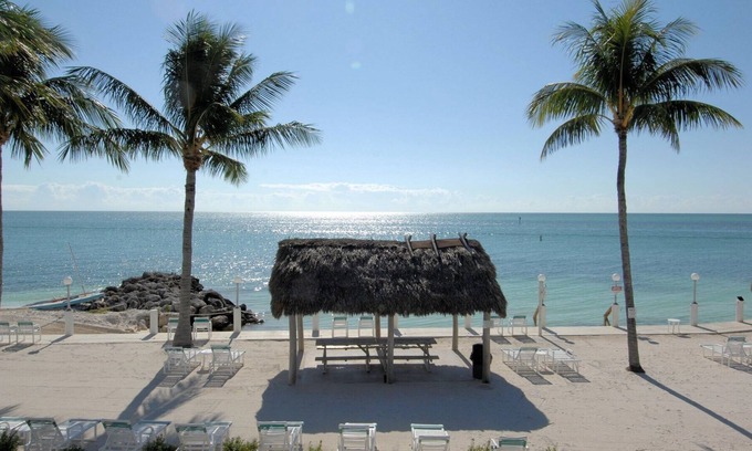 Key Colony Beach Apartment | Beachside Unit 39 - Key Colony