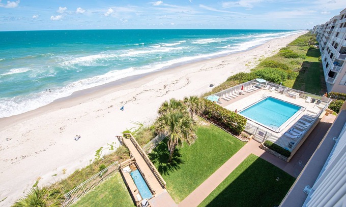 Indian Harbour Beach Condo | Beachside Comfort: 2-Bedroom/2-Bathroom Condo in Indian Harbour Beach Unit 604