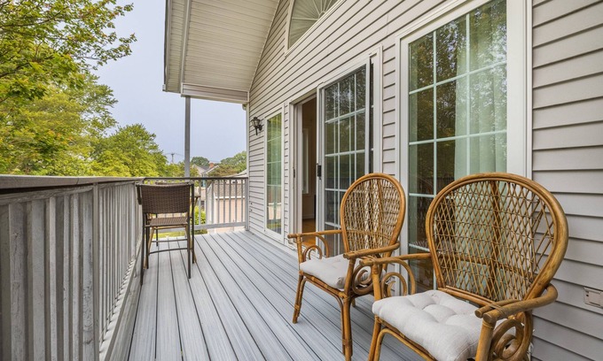 Fairfield Condo | Beachy Kind of Life