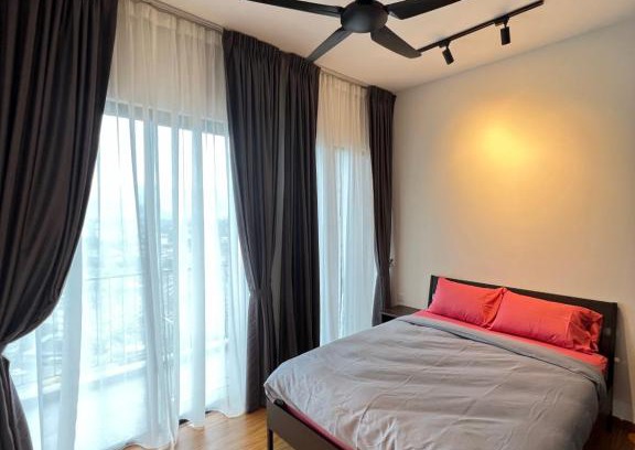George Town Apartment | Beacon Executive Suites #CozyFamilyStay #RoofTopPool #16 #10paxs