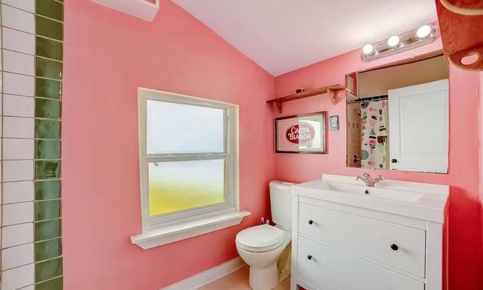 Uptown House | Beacon HIll Hideaway - 2BD/2BA