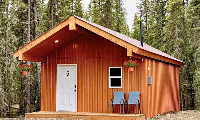 Tok Cabin | Bear Cabin 5 in Tok Alaska