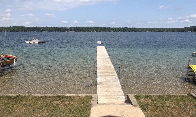Kalkaska House | Bear Lake Kalkaska, MI Lakefront with beautiful sandy beach