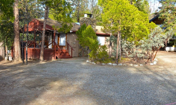 Bass Lake Cabin | Bear Paw- Lake Area located in Willow Cove