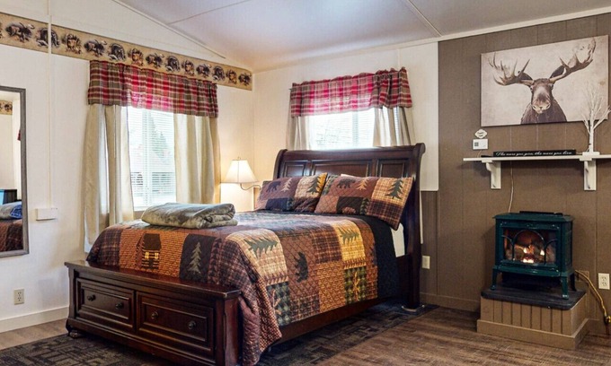 Greenville Apartment | Bear's Den - *Direct ATV Access* Walk to Town*