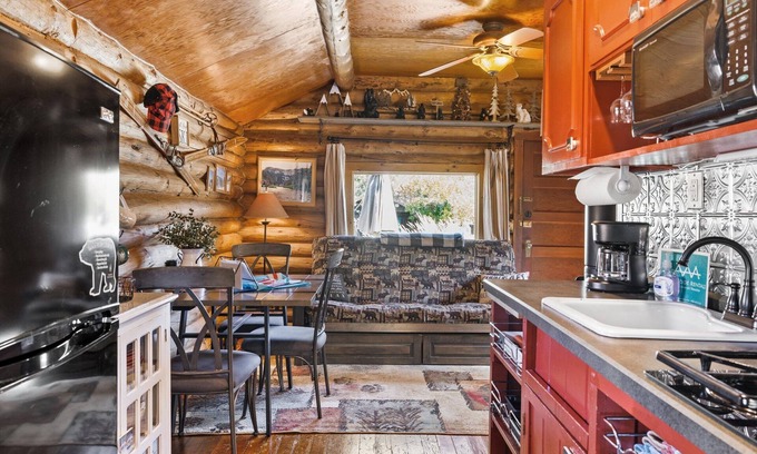 Red Lodge Cabin | Bear's Inn offers fireplace, WiFi, dog friendly and is a short distance from downtown and mountains.