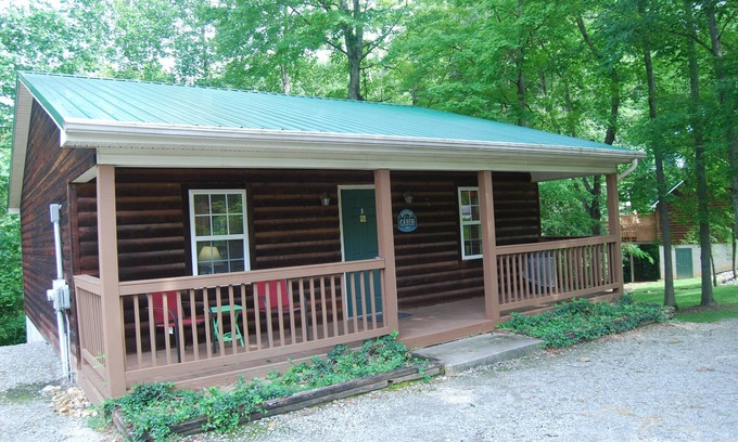 Russell Springs Cabin | "Beary" Cute Hot Tub Cabin @ LakePointe Resort - no cleaning fees!